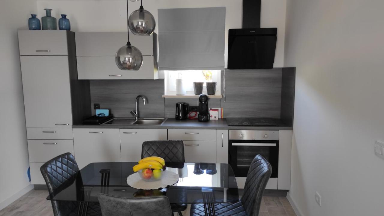 New Vivano V I D With Amazing View Apartment Zambratija (Istria)