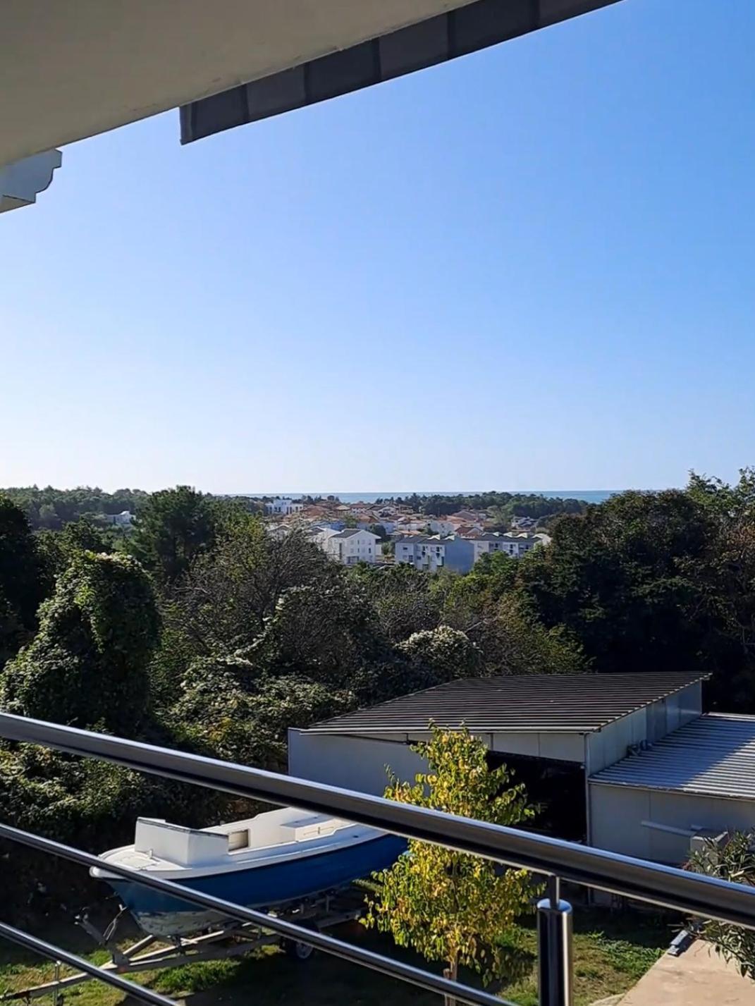 New Vivano V I D With Amazing View Apartment